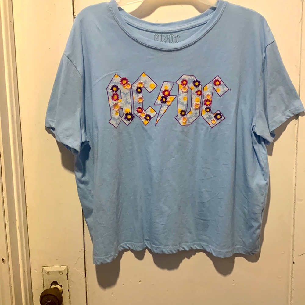 AC/DC Woman’s Crop TShirt, Size XL
